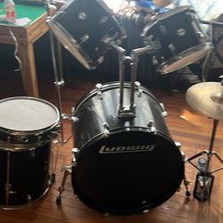5 Pieces. Come Get It! $350