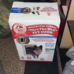 Dog Door Thru The Wall Type For medium Size Dog NEW In Box
