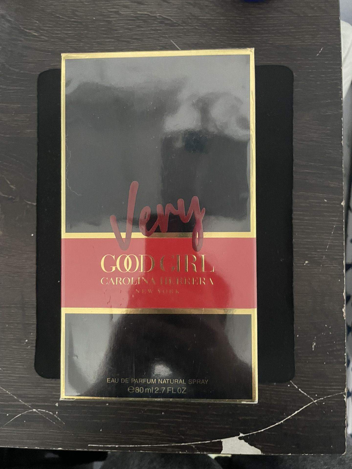a Carolina Herrera Very Good Girl Eau de Parfum in the 80 ml (2.7 fl oz) size.