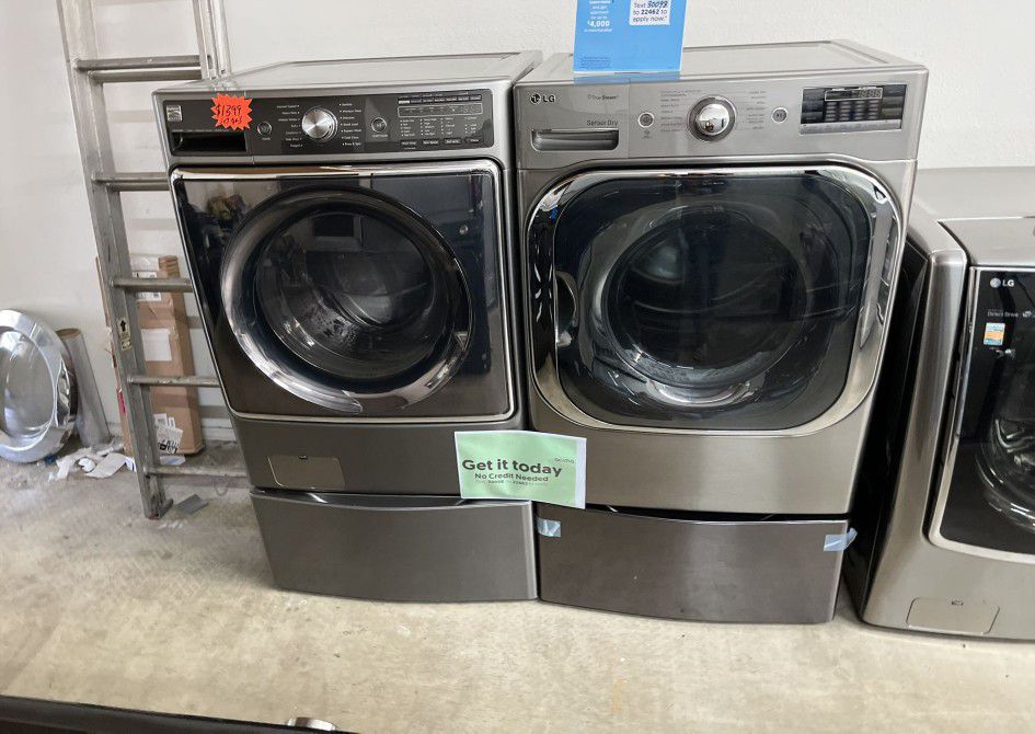 GREY KENMORE WASHER AND LG DRYER WITH PEDESTAL