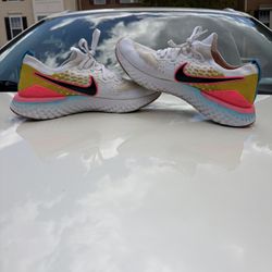 Nike Epic React Flyknit 2 sneakers