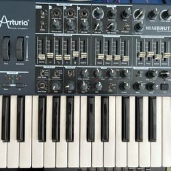 Arturia Minibrute Analog Synth