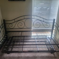 Trundle Daybed