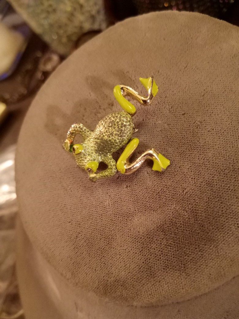 High Quality Brooch