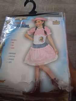 Pink cowgirl Halloween costume