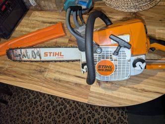 STIHL MS 250 CHAINSAW