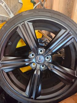 Honda rims and tires