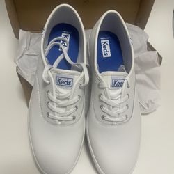 Keds Champion White Leather  Size 8.5 WIDE