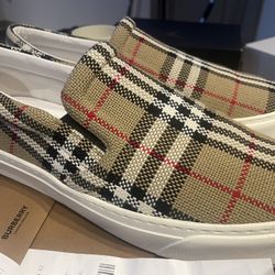 Burberry Shoes 
