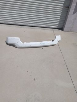 19  to 21  front bumper gmc sierra 1500 hole sensor ( oem)