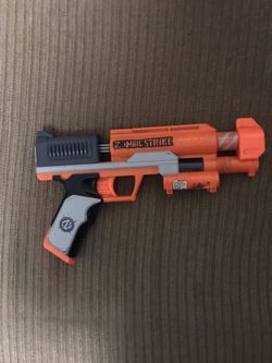 NERF ZOMBIE STRIKE GUN