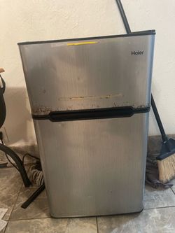 Haier Mini Refrigerator