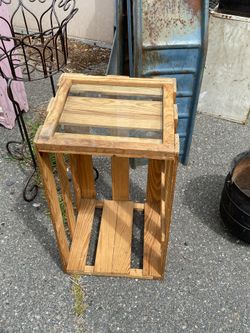 Plant stand table