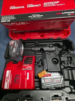 Milwaukee battery 5.0 and Charger