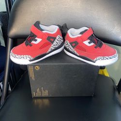 Nike baby shoe size 6