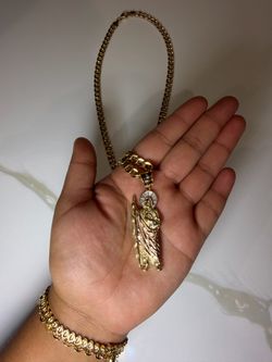 22” 14K Curb Gold Chain Saint Jude Pendant Necklace