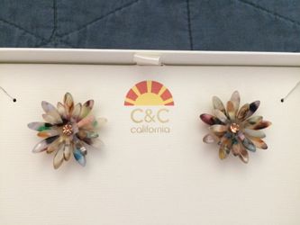 c & c california flower earrings (new and unworn)