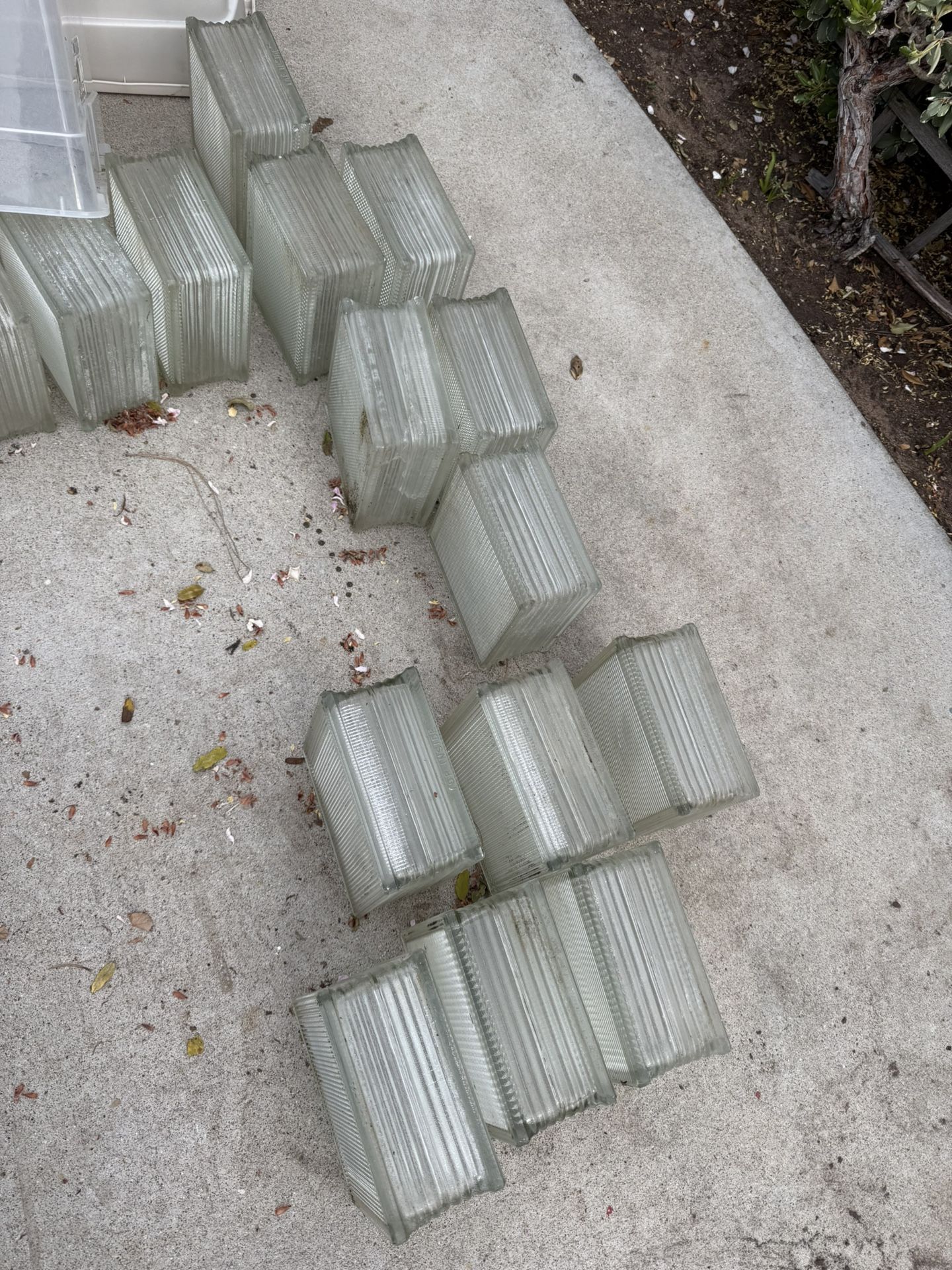 I have about 30 glass blocks I’m happy to share with anyone who wants