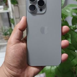 IPhone 15 Pro Max 1TB Unlocked 