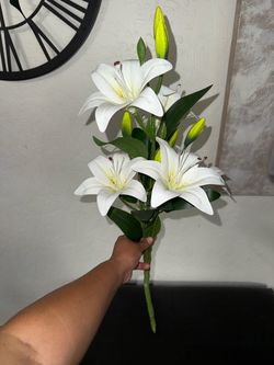 Artificial Bouquet 💐 white artificial lily or tiger lily stem with open blooms and closed buds.