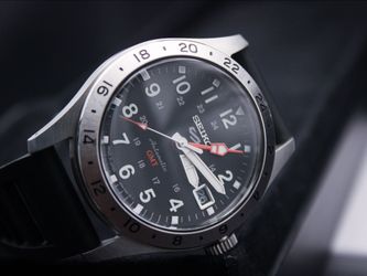 Seiko 5 Sports GMT SSK023 | Full Set + Extra strap | Good Condition | ✈️