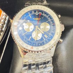 Men’s luxury watch read description below