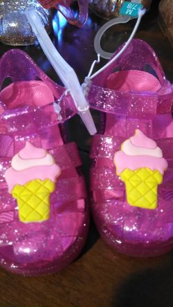 New size 6)