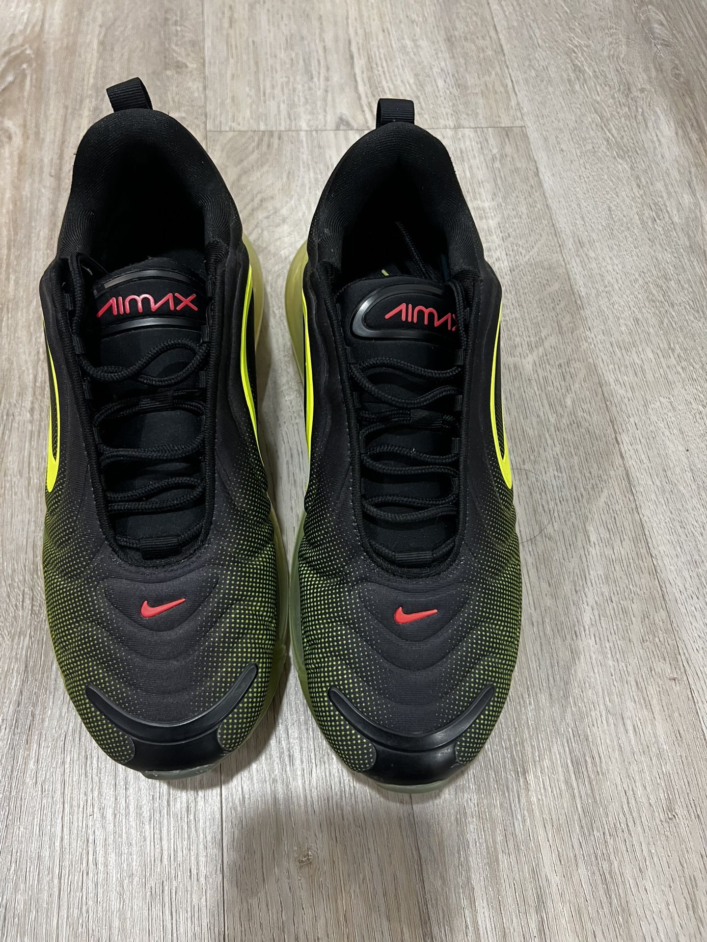 Nike Air Max 720 Retro Future