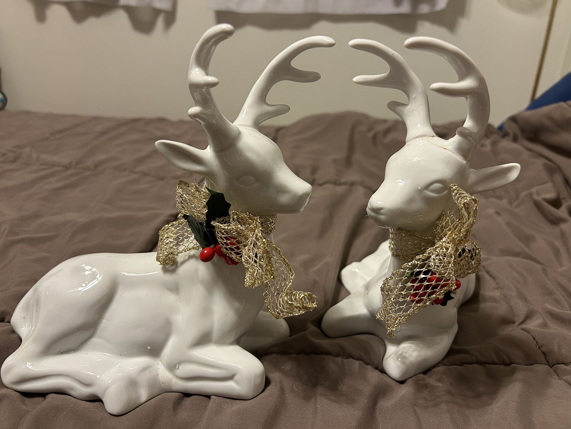 Set Of Two Vintage Ceramic Deer 