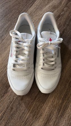 Men’s tennis size 11
