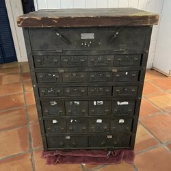 Vintage Cabinet: Parts / Card Catalog 