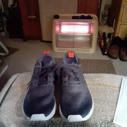 New Adidas 10.5 Mens Shoes