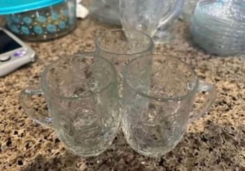 Princess house glass mugs