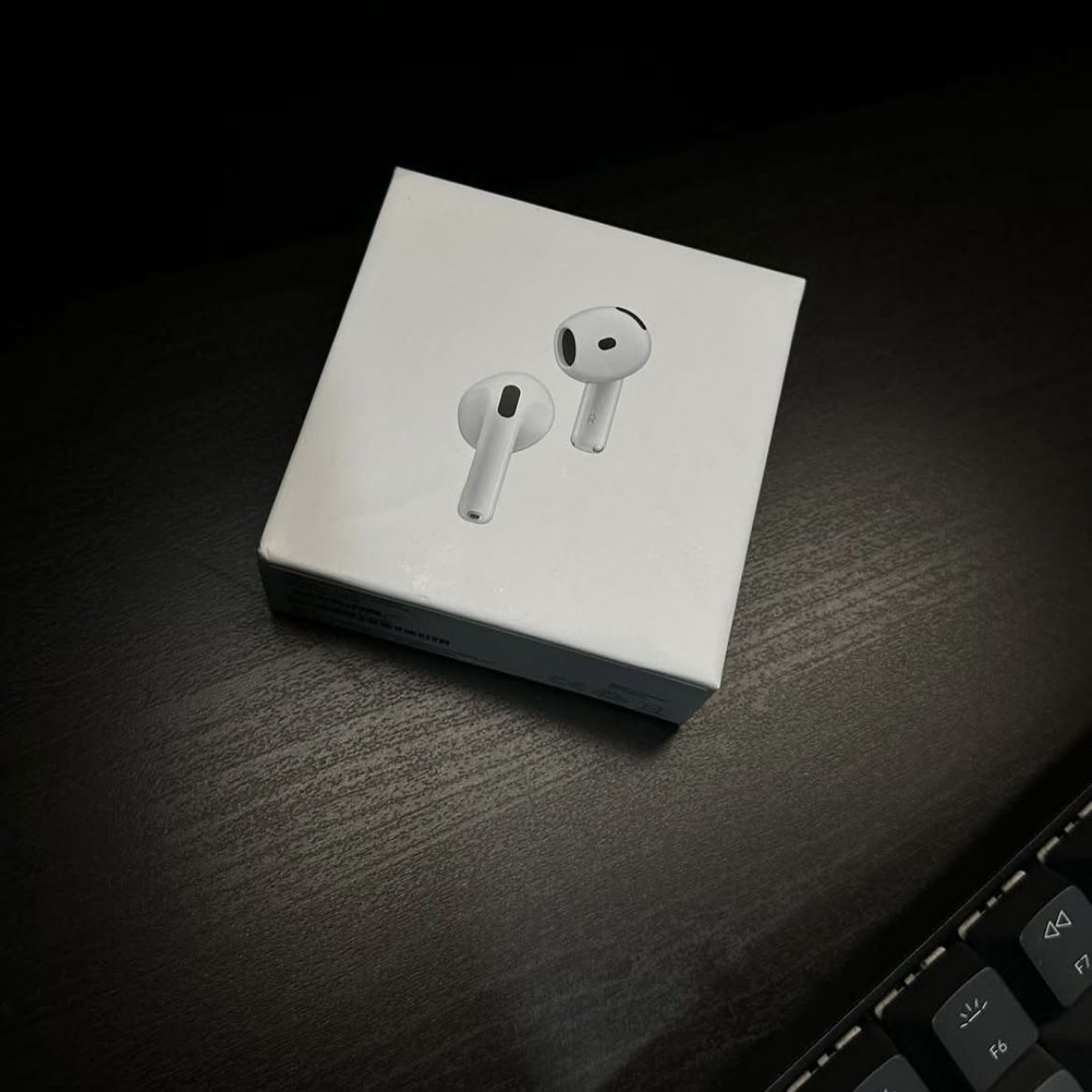 New Sealed Apple 4th Generation Wireless Bluetooth Headphones