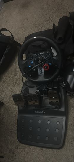 Logitec g29 steering wheel And shifter with drive club game