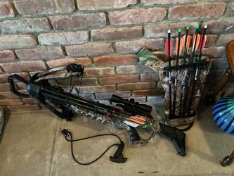 Crossbow Barnett (Model DRT370)(Complete Package has 8 Bolts, Quiver, Rope, Cocker and Halo Scope)(No case)(Only Used a Couple ofTimes)(Very Good Cond