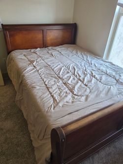 Queen Size Bed Frame, Mattress & Box Frame Solid Wood