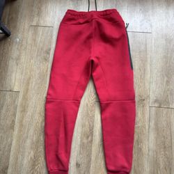 Red Nike tech fleece tracksuit