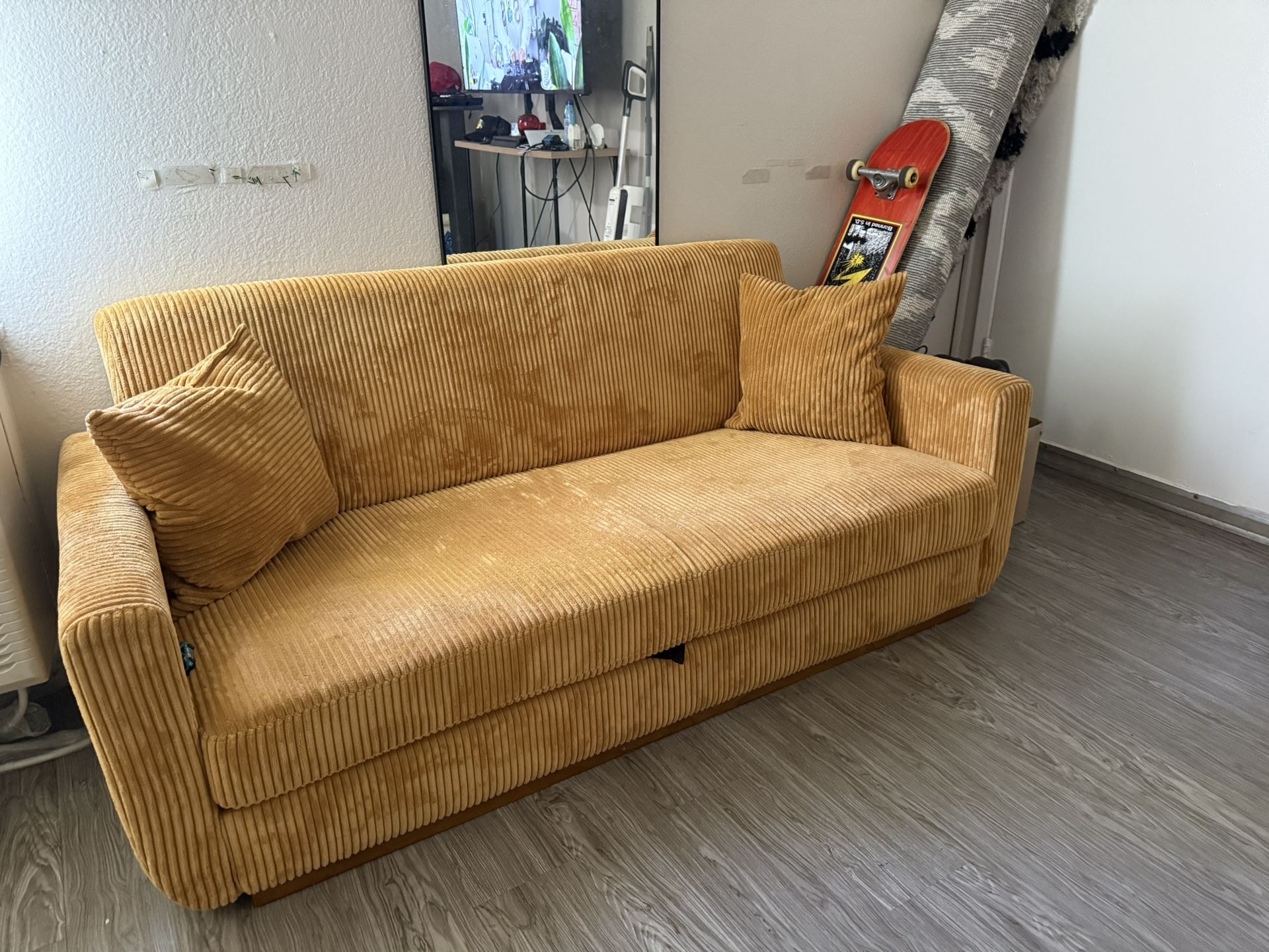 Couch Lounge