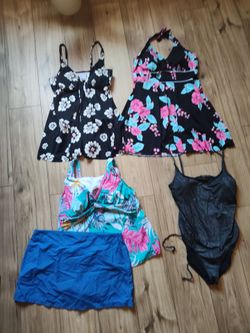 Swim suits/Trajes de baño