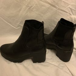 Woman’s Boots