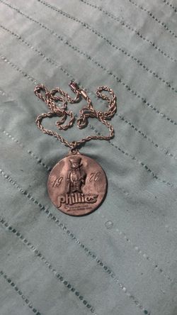 vintage 1976 Philadelphia Phillies pewter medallion