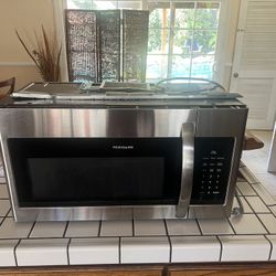 Frigidaire Microwave
