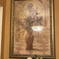 Iris picture frame