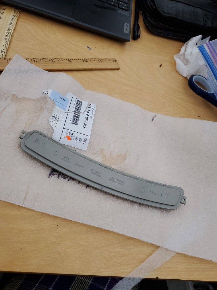 2020 BMW M8 Side Marker REFLECTOR Left Part#63-14-8- 077-369
