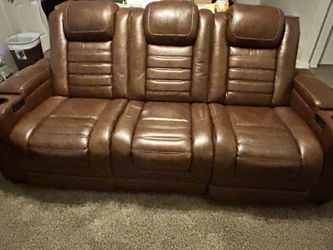 Reclining couches