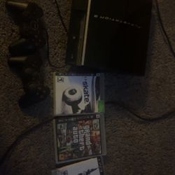 Ps3 including 3 games 2 controllers