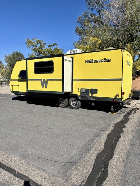 2013 Winnebago 2201DS Minnie