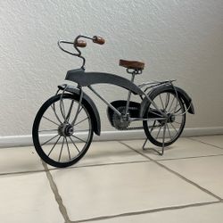 Metal Bicycle Decor
