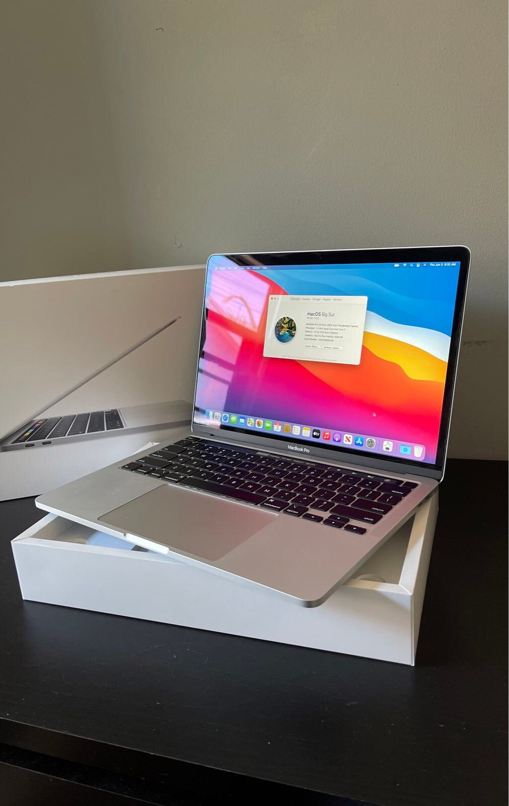 MacBook Pro 2020 13in Core I7